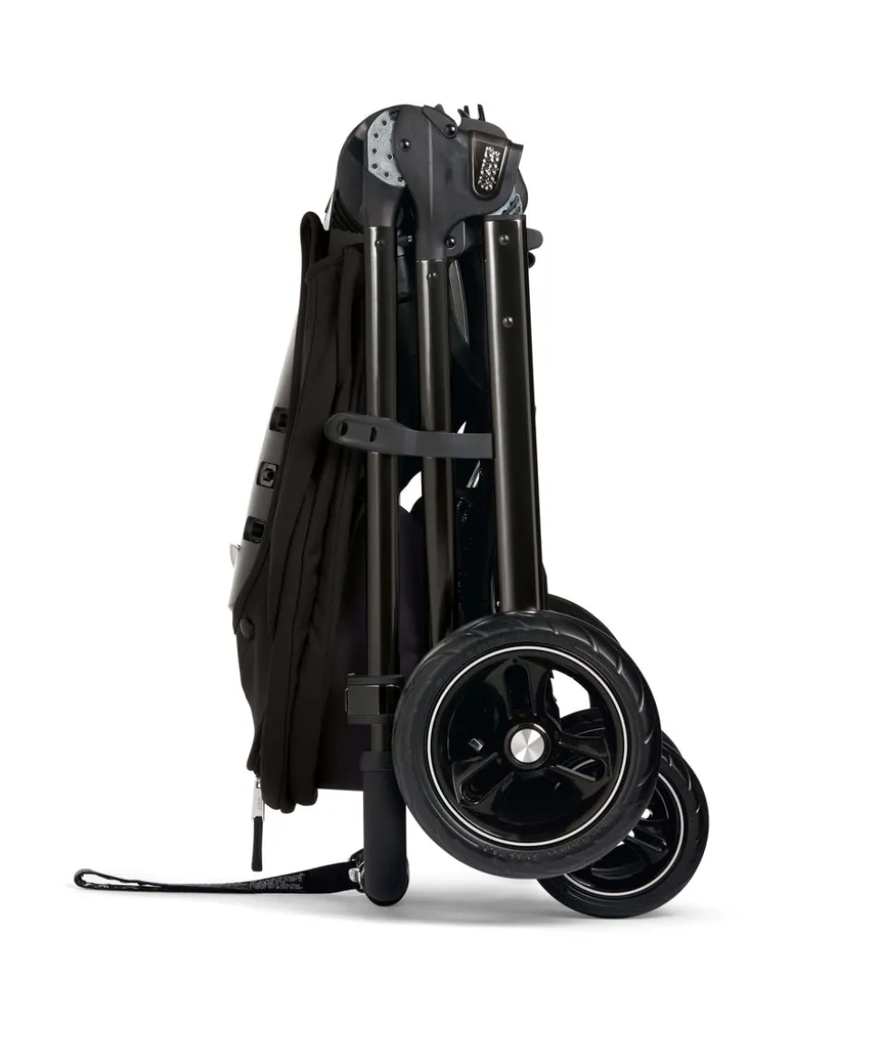 Flip XT³ Pushchair Complete Bundle with Cybex Aton B2 i-Size Car Seat & Base (7 Pieces) - Ink