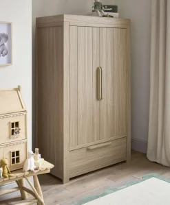 Franklin Nursery Bundle with Lua Bedside Crib (6 Piece) – Natural Oak