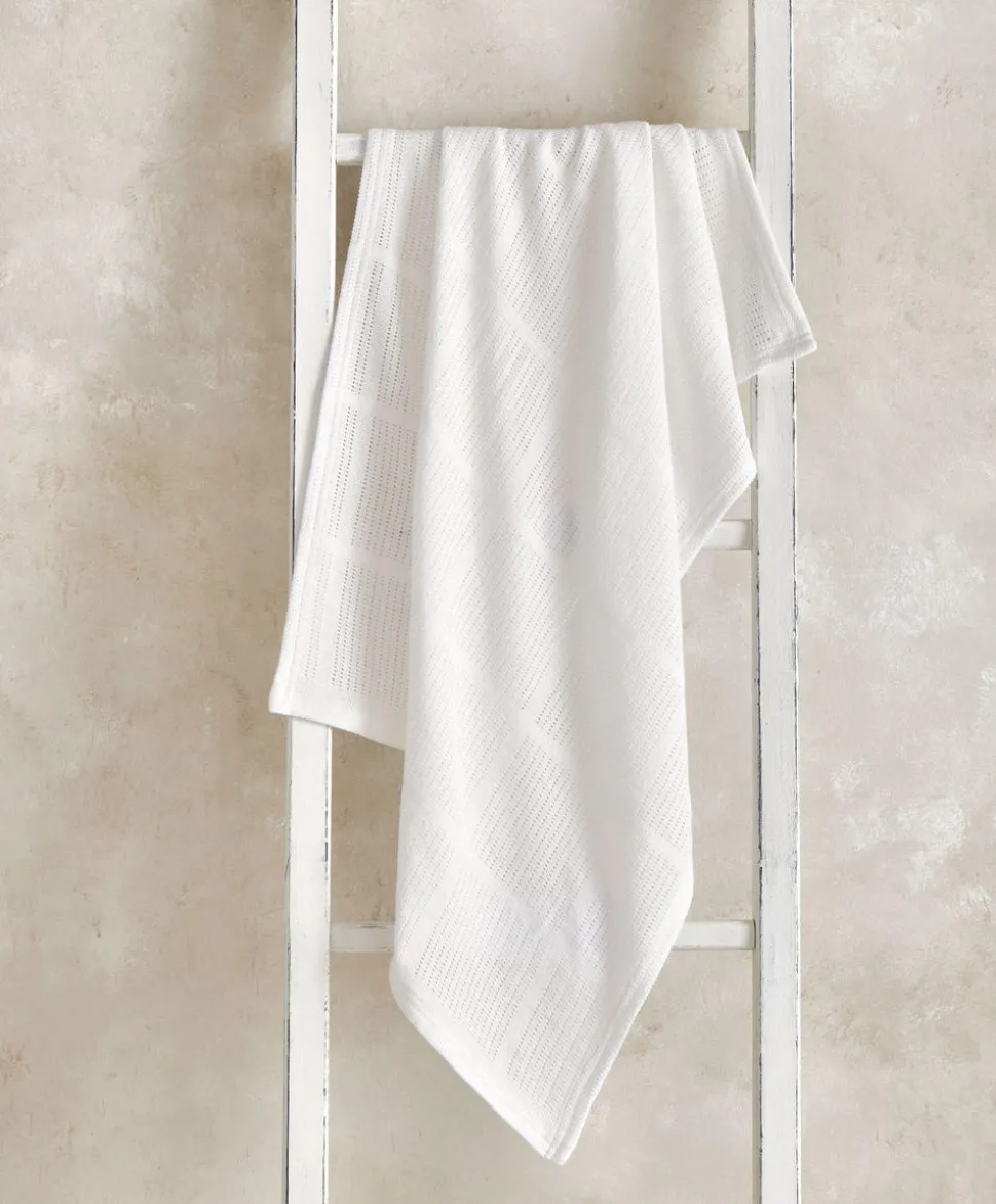 Large Cellular Blanket - White