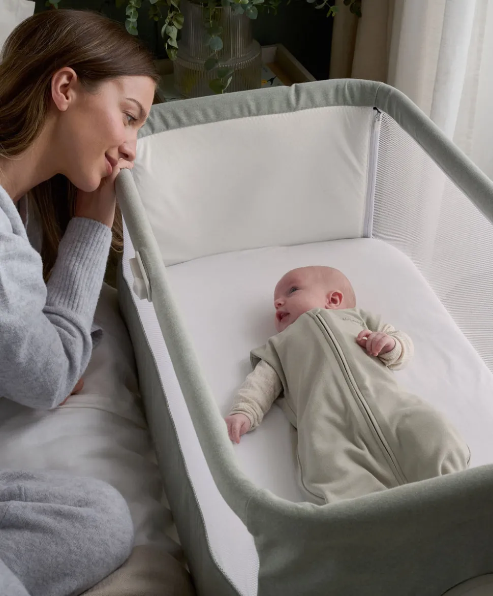 Lua Bedside Crib - Sage