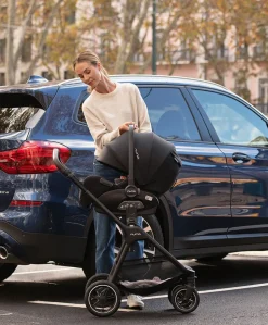 Nuna TRIV Next Pushchair with Arra Flex Car Seat & Base – Caviar