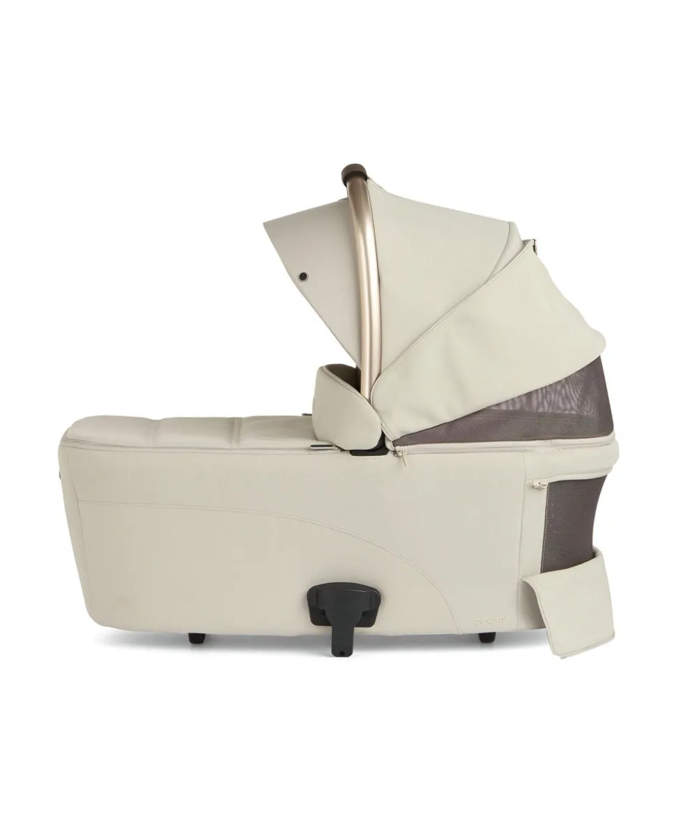Ocarro 2 Essential Pushchair Bundle (7 Pieces) - Shell
