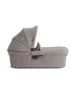 Ramble XL ™ Signature Carrycot – Maple