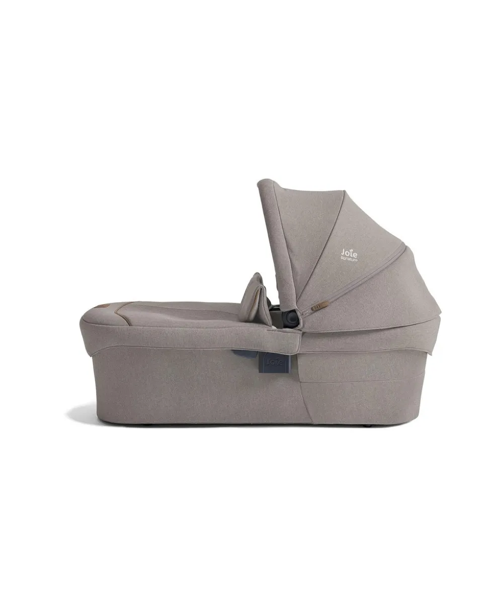 Ramble XL ™ Signature Carrycot – Maple