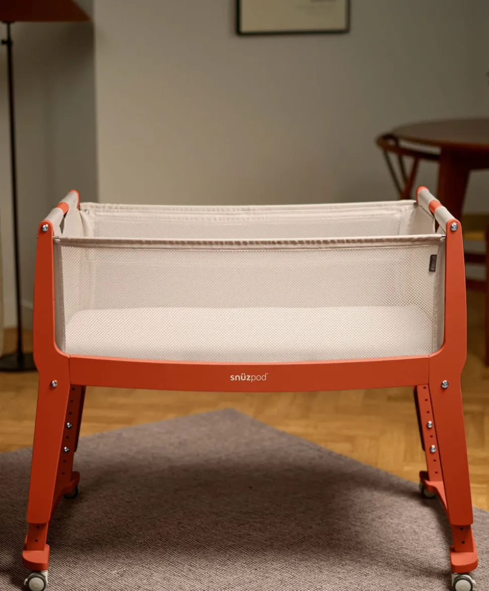 SnuzPod Studio Bedside Crib – Florence Ember