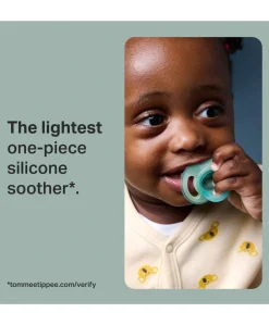 Tommee Tippee Ultra-light StayPut Night Glow Dummy 6-18m (2 Pack)