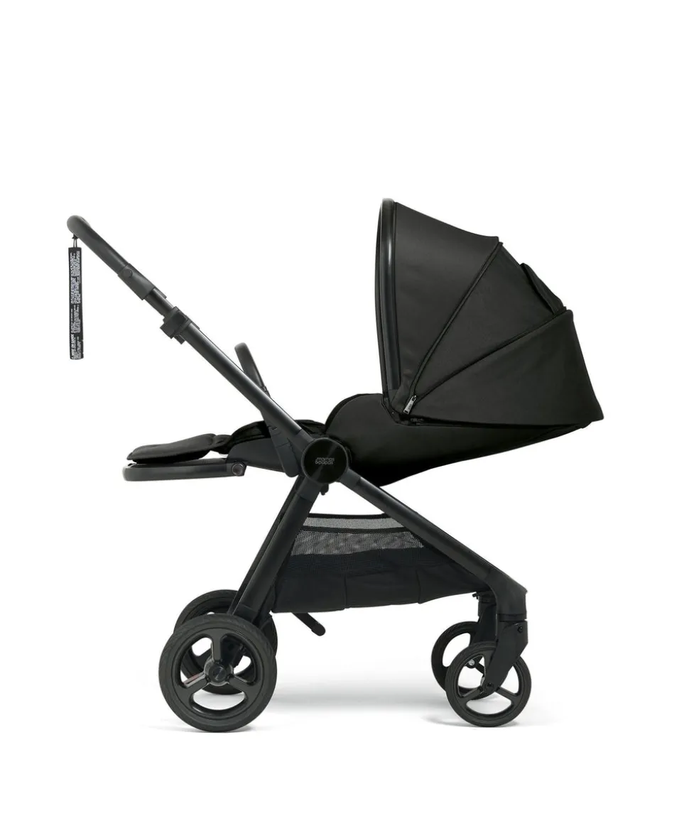 Vardo Complete Pushchair Bundle with Maxi-Cosi Pebble 360 Pro² Car Seat & Base (9 Pieces) - Noir